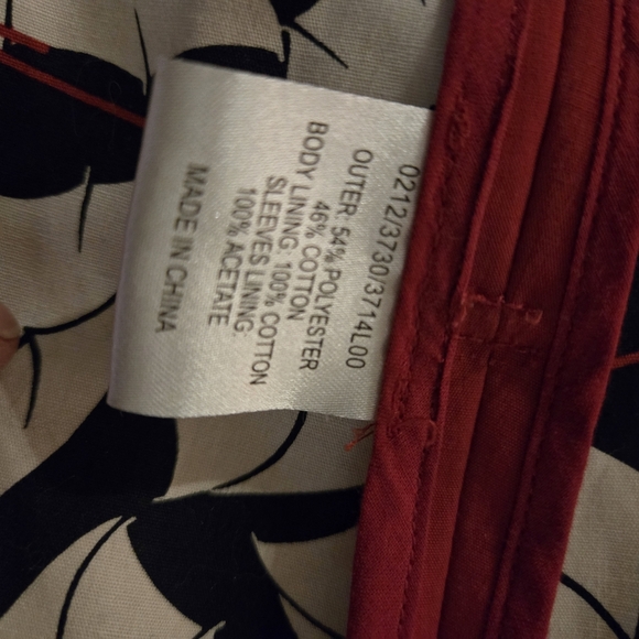 HOBBS LONDON Red Trench Coat with Belt. Umbrella lined. Size 12 UK/ 8 US - Picture 9 of 10